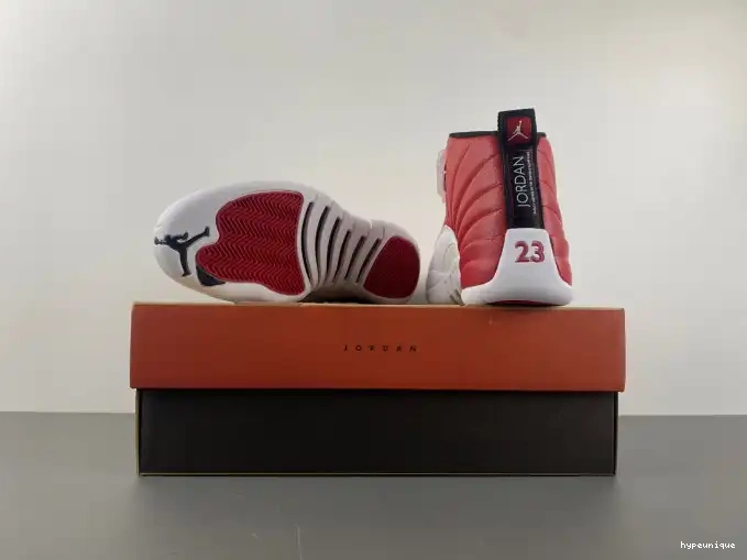 HYPE Jordan Air 130690-600 12 Alternate 0425